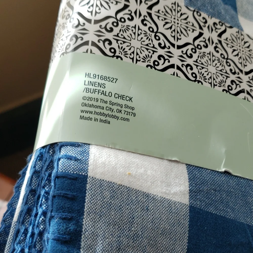 Table Cloth - Picture 3 of 4